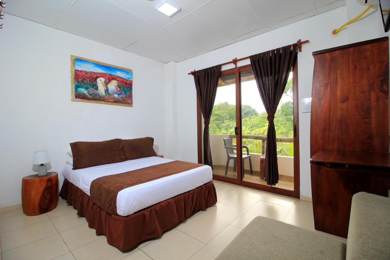 Natura Gardens Galapagos Bellavista  외부 사진
