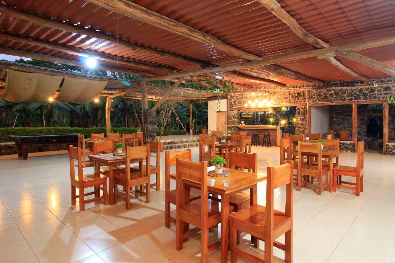 Natura Gardens Galapagos Bellavista  외부 사진