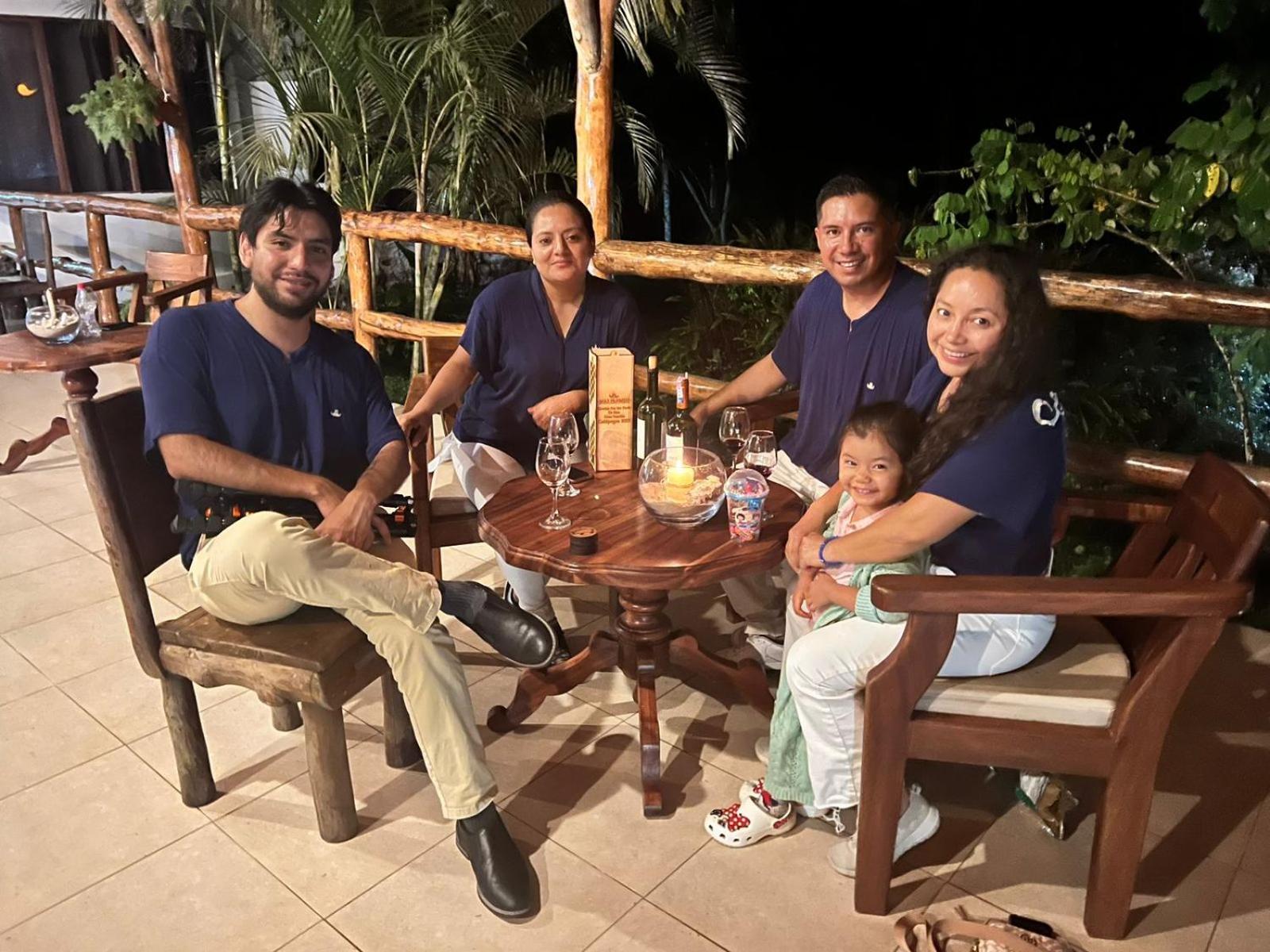 Natura Gardens Galapagos Bellavista  외부 사진